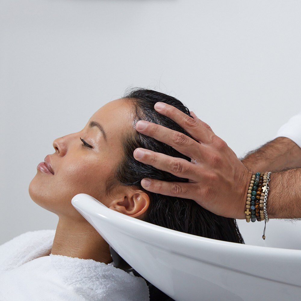 Kerastase professional luxury salon services and finder