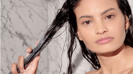 Kérastase 6 Steps to Care For Very Curly Hair