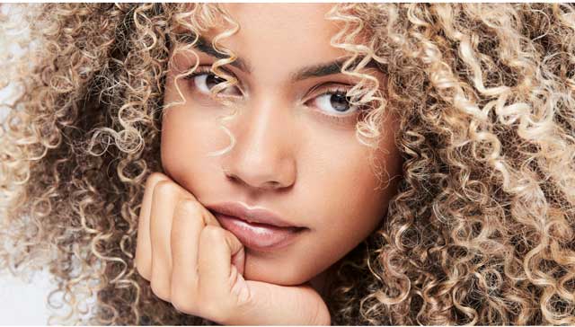 Hyaluronic Acid: For A Deep Hair Hydration With Kérastase