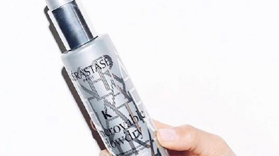 Kerastase Styling L'Incroyable Blow Dry Lotion In Hand for Hair Growth Kerastase Styling L'Incroyable Blow Dry Lotion In Hand for Hair Growth