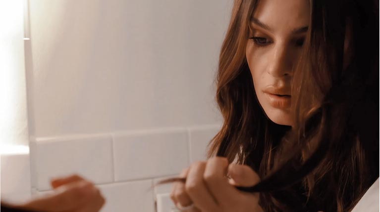 Emily Ratajkowski On Pregnancy and Hair Fall with Kérastase Emily Ratajkowski On Pregnancy and Hair Fall with Kérastase