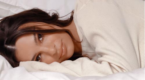 Emily Ratajkowski On Pregnancy and Hair Fall with Kérastase Emily Ratajkowski On Pregnancy and Hair Fall with Kérastase