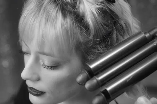 Kerastase - How to style a textured bob in 4 simple steps Kerastase - How to style a textured bob in 4 simple steps